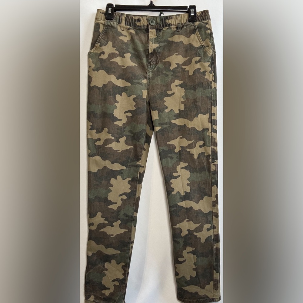 Levi’s Camouflage Pants